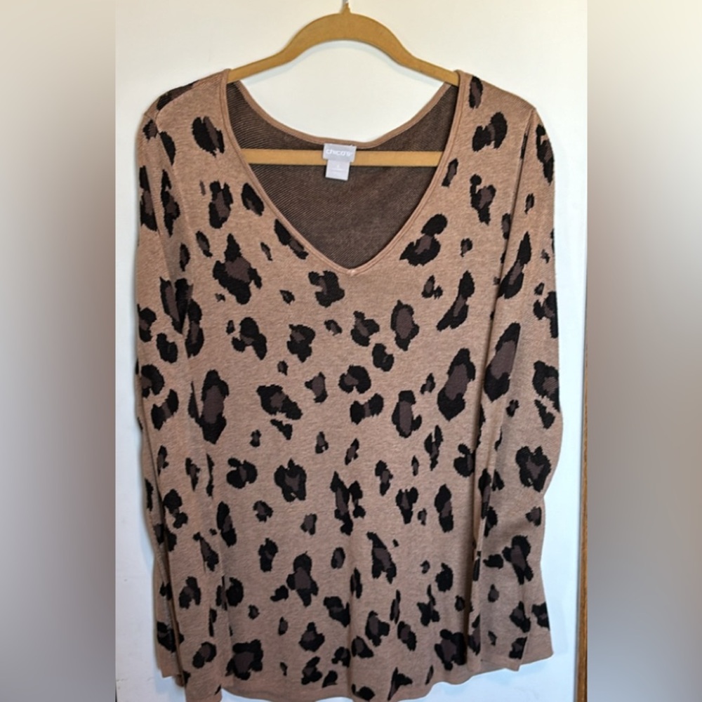 Darling Chico’s size 2 Leopard Print Sweater
